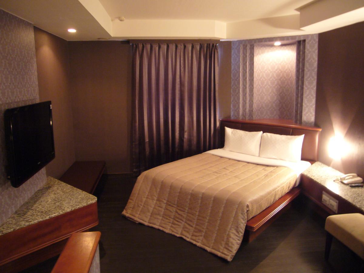 Windmill Fashion Hotel เกาสง ภายนอก รูปภาพ
