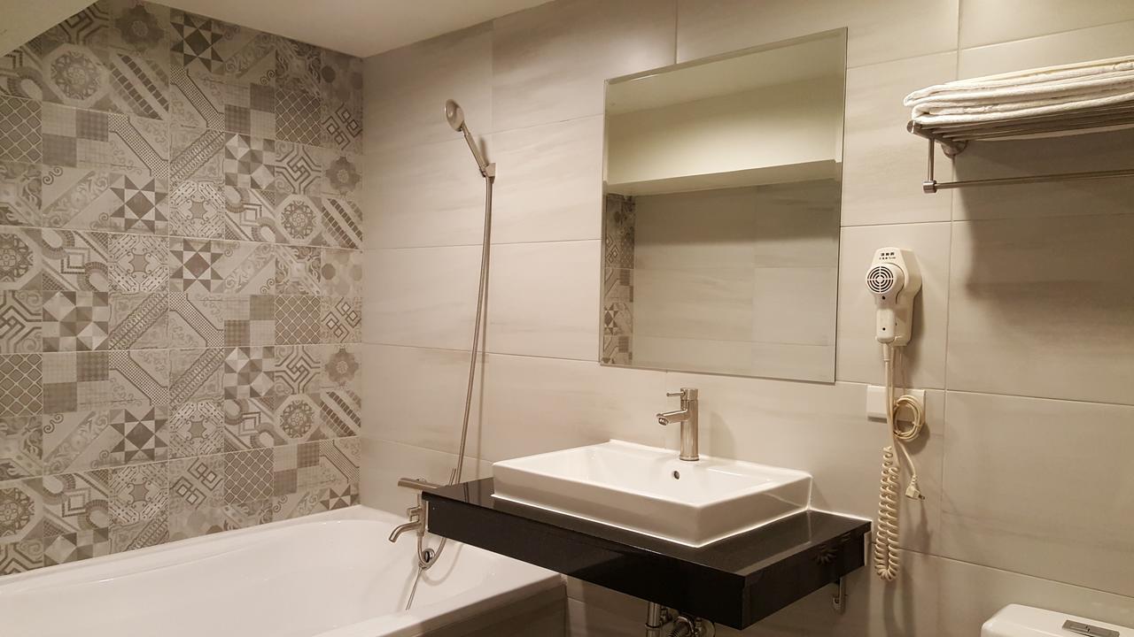 Windmill Fashion Hotel เกาสง ภายนอก รูปภาพ